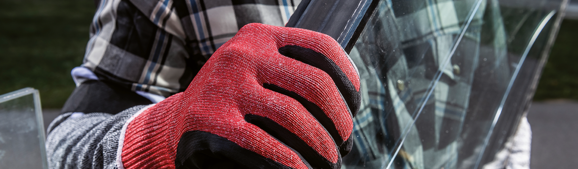 Safety gloves